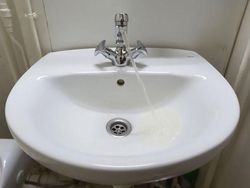 Potret Gravitasi yang Bikin Mata Harus Lihat Berkali-kali