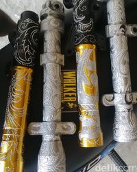 Suspensi batik