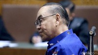 Sidang itu berisi agenda mendengar dakwaan jaksa terkait peran Johannes Kotjo dalam perkara suap proyek PLTU Riau-1.