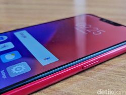 Unboxing Realme 2, Pendatang Baru yang Coba Usik Xiaomi