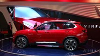 VinFast LUX SA2.0 SUV tampil kekar dengan garis-garis melintang di bagian bodi. Istimewa/Carscoops.