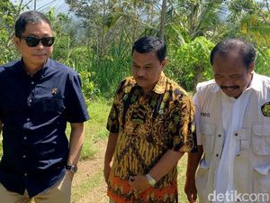 Jonan Terbang dari Palu ke Bali Cek Gunung Agung sampai BBM