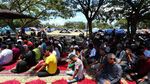 Suasana Salat Jumat di Pengungsian Kota Palu