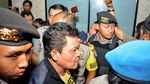Momen Saat Wali Kota Pasuruan Digiring ke KPK