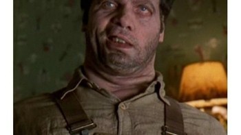 Aktingnya bahkan disamakan dengan manusia serangga di film Men In Black. (Foto: Twitter)