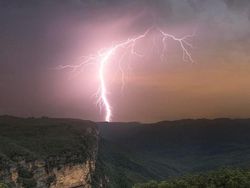 Deretan Foto Memukau Diambil Saat Momen yang Tepat