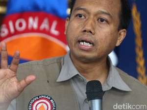 Gelombang Tinggi di Pantai Carita, BNPB Imbau Masyarakat Tenang