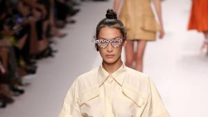 7 Fashion Item yang Bikin Gaya Kamu Kekinian di 2019