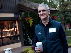 CEO Apple Ngeri Kebakaran Hutan dan Badai Makin Marak