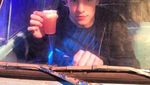 Mengintip Pose Ganteng Shawn Mendes Saat Makan Sushi dan Pancake