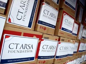 Antar Bantuan, Relawan CT Arsa Tempuh Belasan Titik Rawan Longsor
