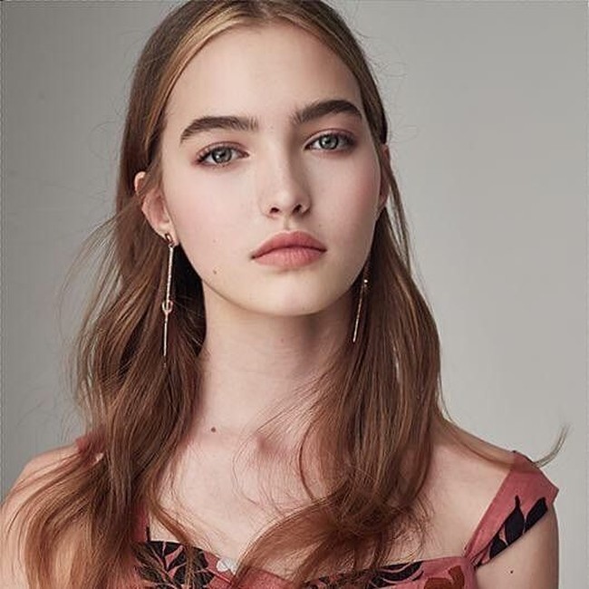 Anastasia pernah menjadi model untuk majalah Vogue, dan juga jadi salah satu model termuda di Eropa. Foto: Instagram @anastasiabezrukovaofficial