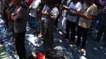 Suasana Salat Jumat di Pengungsian Kota Palu