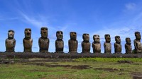 Moai, patung-patung batu besar yang melegenda di Pulau Paskah (CNN Travel)
