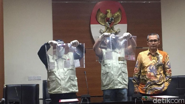 KPK Tetapkan Wali Kota Pasuruan Tersangka Suap Proyek KPK Tetapkan Wali Kota Pasuruan Tersangka Suap Proyek