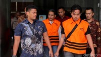 KPK menjerat Wali Kota Pasuruan Setiyono bersama tiga orang lainnya dalam operasi tangkap tangan (OTT) KPK di Pasuruan, pada Rabu (4/10/2018).