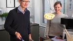 Momen Kulineran Tim Cook, CEO Apple yang Jago Masak dan Suka Ngopi