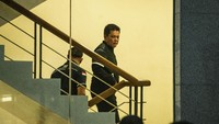 Dalam OTT tersebut KPK juga mengamankan barang bukti berupa uang sebesar Rp 120 juta yang diduga sebagai bagian dari komitmen fee terkait proyek di Pasuruan, Jawa Timur. Antara Foto/Aprillio Akbar.