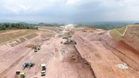Jalan tol sepanjang 104,7 km ini akan melewati Kecamatan Bakauheni, Penengahan, Ketapang, Palas, Kalianda, Way Panji, Sidomulyo,Candipuro, Katibung, Merbau Mataram, Tanjung Bintang, Jati agung, hingga Natar di Kabupaten Lampung Selatan. Foto: Dok.Istimewa/Hutama Karya