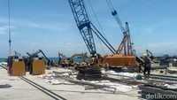 Berdasarkan data pemilik proyek PT Pelindo IV (Persero), pembangunan fase IA akan rampung pada tahun ini. Pembangunan dimulai dari tahun 2015.