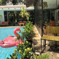 Bisa Nyantai Sambil Makanan Enak di 5 Resto Taman di Jaksel