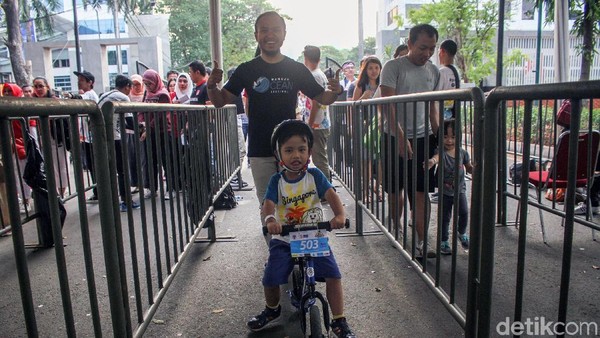 Antusias Warga Datangi Pembukaan Asian Para Games 2018