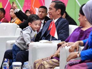 Jokowi soal Jan Ethes di Asian Para Games: Sampai Tak Berkedip