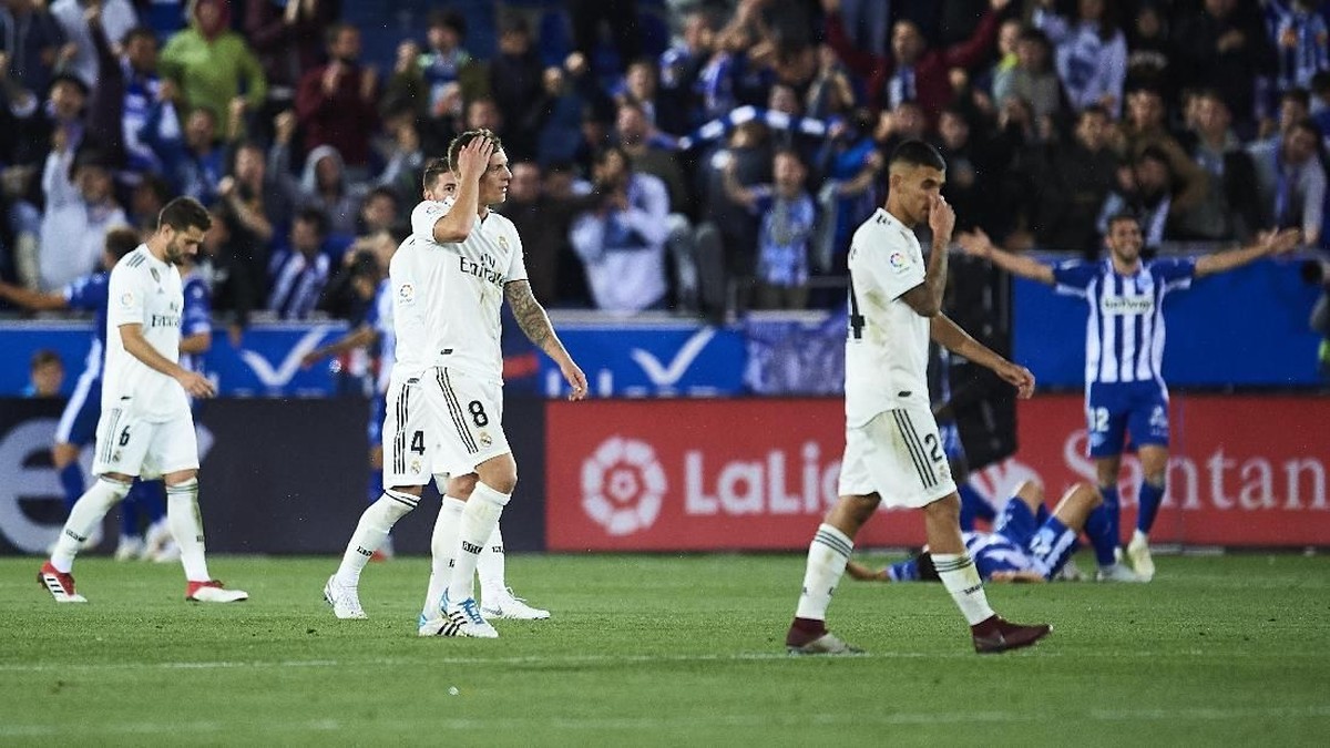 Real Madrid kalah 0-1 di markas Deportivo Alaves (Foto: Juan Manuel Serrano Arce/Getty Images)