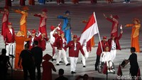 Kontingen tuan rumah Indonesia.