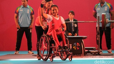 Ni Nengah Widiasih Raih Perak Asian Para Games