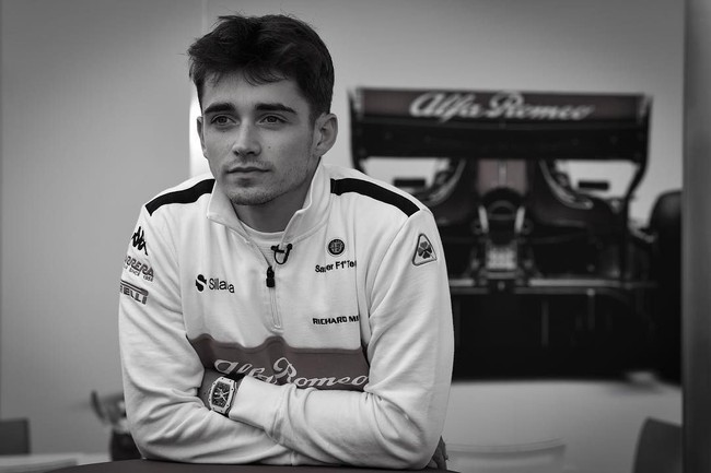 Pria berusia 20 tahun ini pun berhasil meraih dua kemenangan di tahun pertamanya berkarier sebagai pebalap.