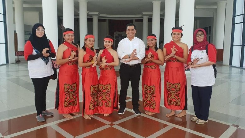 Penguatan Pranata Adat, Cara Kemendes Damaikan Desa di Ngabang Penguatan Pranata Adat, Cara Kemendes Damaikan Desa di Ngabang