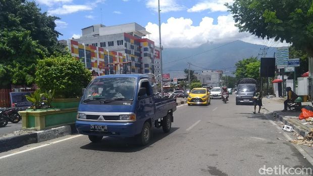 Sepekan Pasca Gempa, Aktivitas Warga di Kota Palu Mulai Ramai