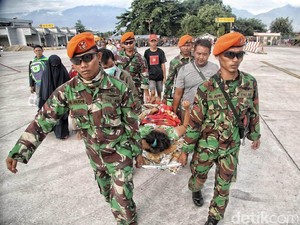 BNPB: 8.276 Orang Dievakuasi ke Luar Sulteng