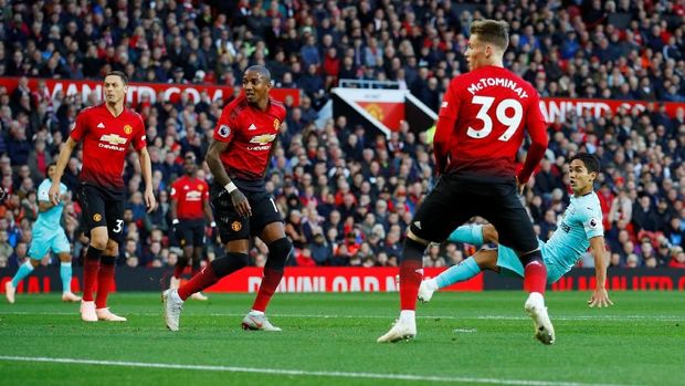 Manchester United mengusung misi bangkit dari keterpurukan saat menghadapi Juventus. (