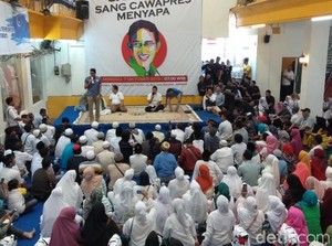 Kisah Pilu Sandiaga Motivasi Emak Permak Bodi di Jember