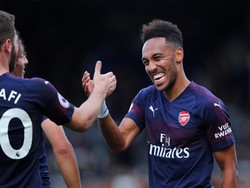 Meski tampil sebagai pemain pengganti saat Arsenal menang 5-1 atas Fulham, Pierre-Emerick Aubameyang bisa bikin dua gol dan satu assist. Wow! (Eddie Keogh/Reuters)