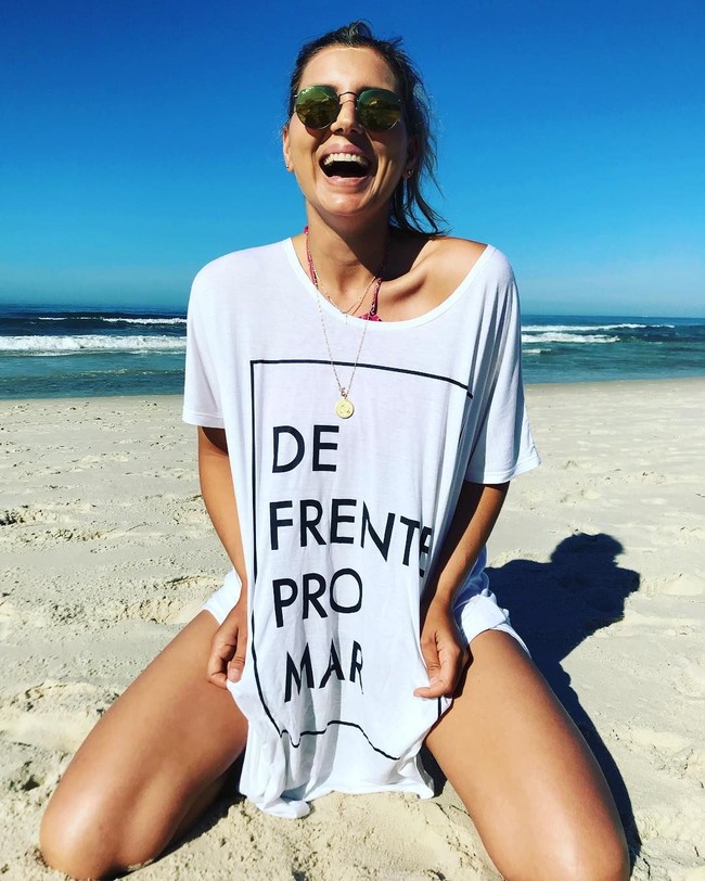 Untuk mendapatkan rekor dunia tentu saja sudah menjadi mimpi saya selama bertahun-tahun. Tapi, setelah menngalami kecelakaan pada 2013, rasanya seperti mimpi yang sangat jauh, ungkap Maya seperti dilansir dari People. Foto: dok. Instagram Maya Gabeira