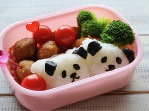 Agar Anak Makin Lahap, Buat Bekal Sekolah Berbentuk Karakter Lucu
