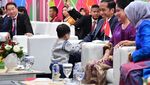 Tingkah Gemas Jan Ethes Temani Jokowi di Opening Asian Para Games