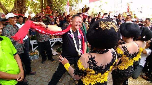 Sedekah bumi di Surabaya/