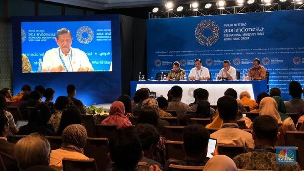 Luhut Kritik Balik Pengritik IMF-WB Annual Meetings