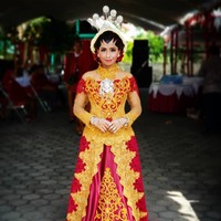 Wanita asal Indonesia yang tinggal di Singapura bersama suaminya, Don Kasunjith, itu  menjadi model olahraga dan lingerie, sebelum diminta berjalan di atas catwalk sebagai bagian dari Singapore Fashion Runway. Foto: Instagram @ kazzrozza