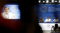 Menteri Koordinator Bidang Kemaritiman Luhut Binsar Pandjaitan yang juga ditunjuk sebagai Ketua Panitia Nasional mengaku siap menerima para tokoh yang selama ini memberikan kritik terkait dengan anggaran pelaksanaan IMF-World Bank (WB) 2018 di Bali.