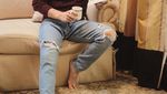 9 Pose Makan Dokter Ganteng Aditya Surya Pratama yang Bikin Wanita Melting