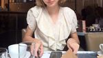 Manisnya Putri Johnny Depp, Lily-Rose Depp Saat Masak dan Kulineran