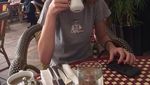 Manisnya Putri Johnny Depp, Lily-Rose Depp Saat Masak dan Kulineran