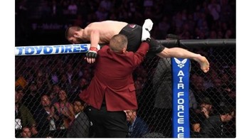 Eh, ternyata Mahrez kabur. Jesus pun langsung mengejarnya. Foto: Istimewa