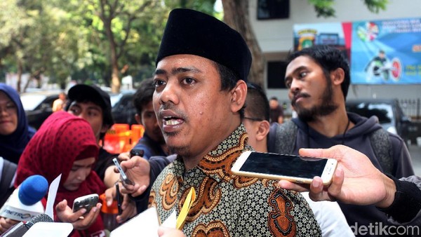 Ketua Cyber Indonesia Sambangi Polda Metro soal Ratna Sarumpaet