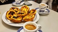 Yang juga terkenal di Portugis adalah egg tart buatan Pasteis de Belem. Dari tampilannya aja sudah sukses bikin ngiler. Foto: Instagram dia.da.asneira Foto: Instagram